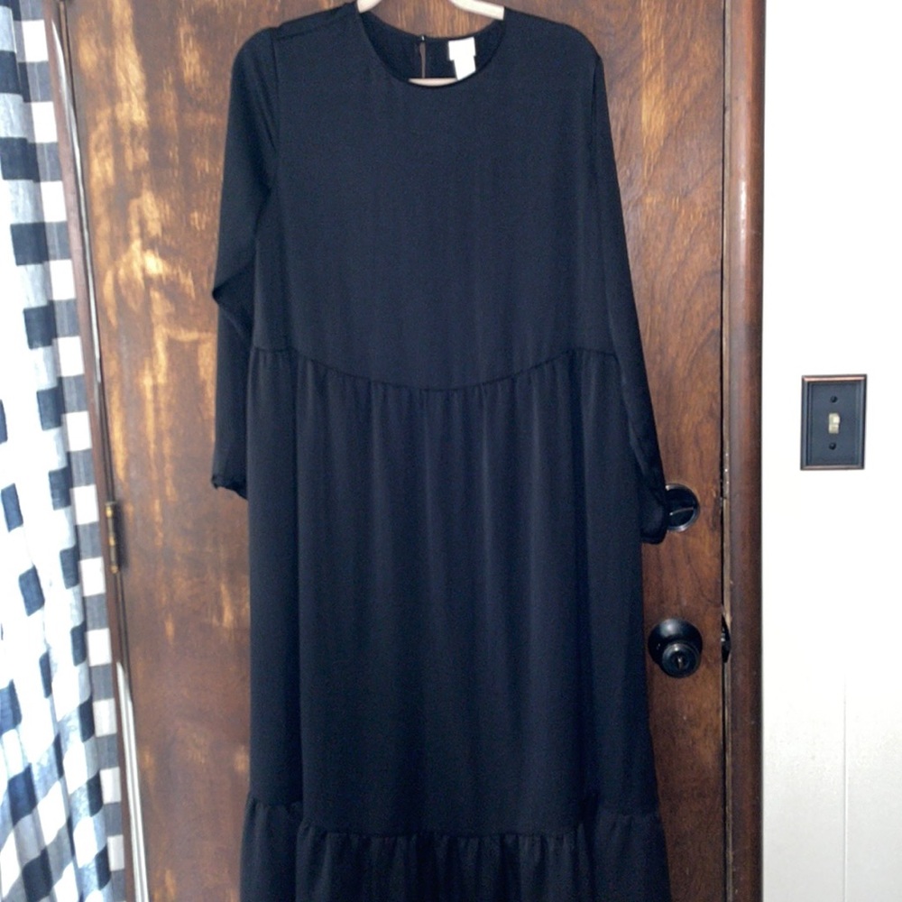 H&M black maxi dress -SOLD - Picture 1 of 6